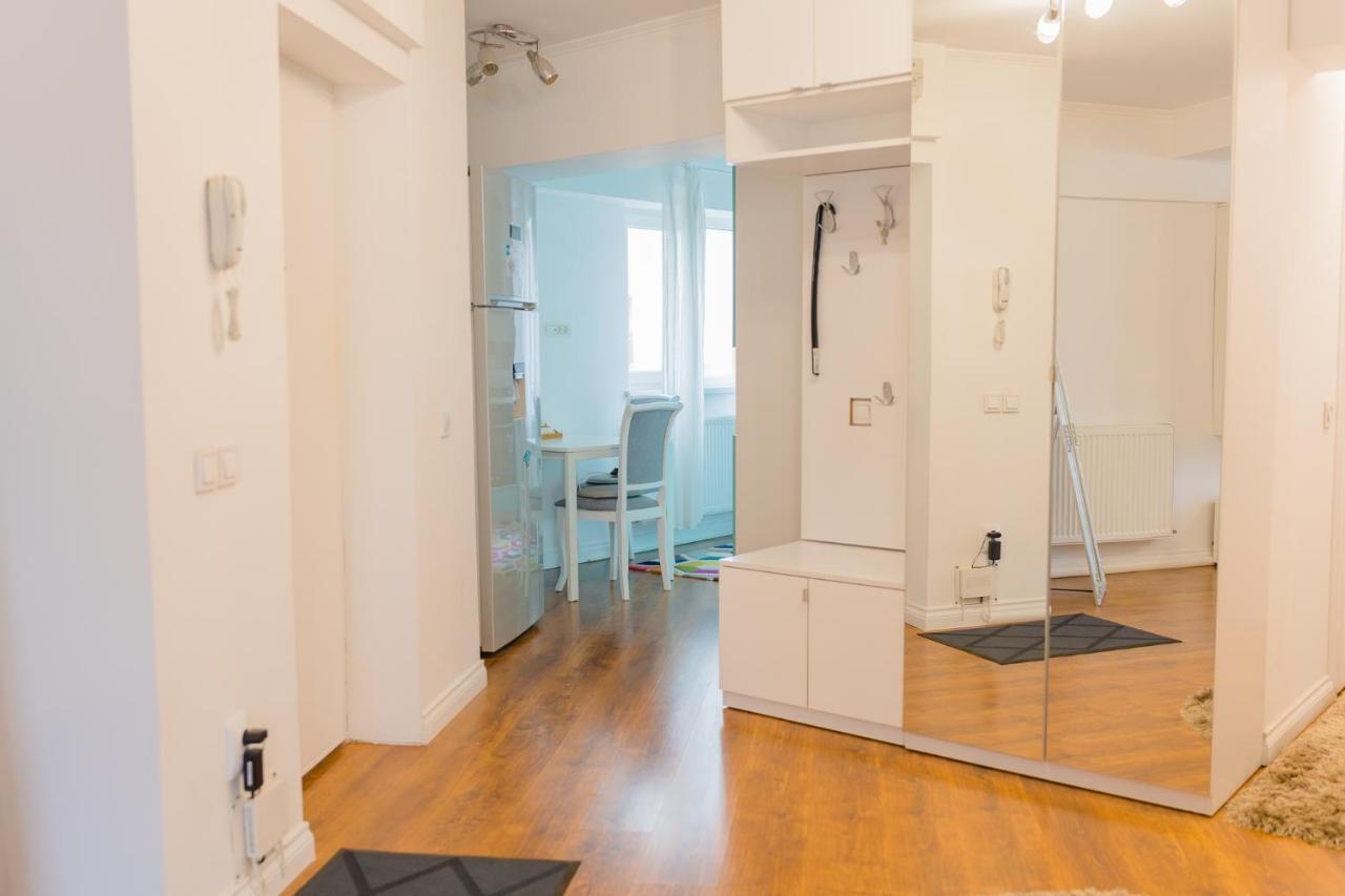Cozy & Spacious 2br With Netflix Appartamento Bucarest