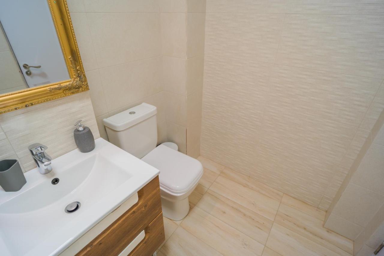 Appartamento Cozy & Spacious 2br With Netflix Bucarest