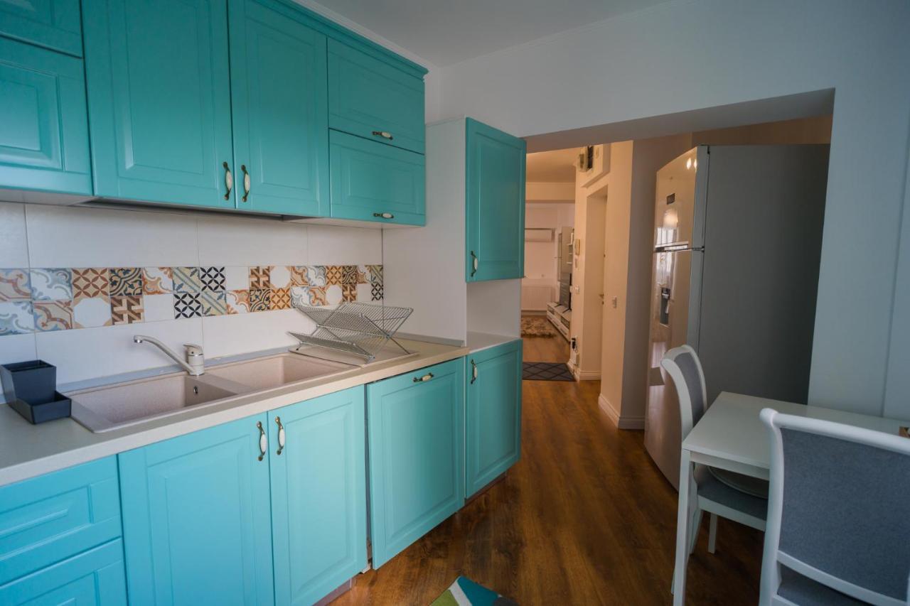 Cozy & Spacious 2br With Netflix Bucarest