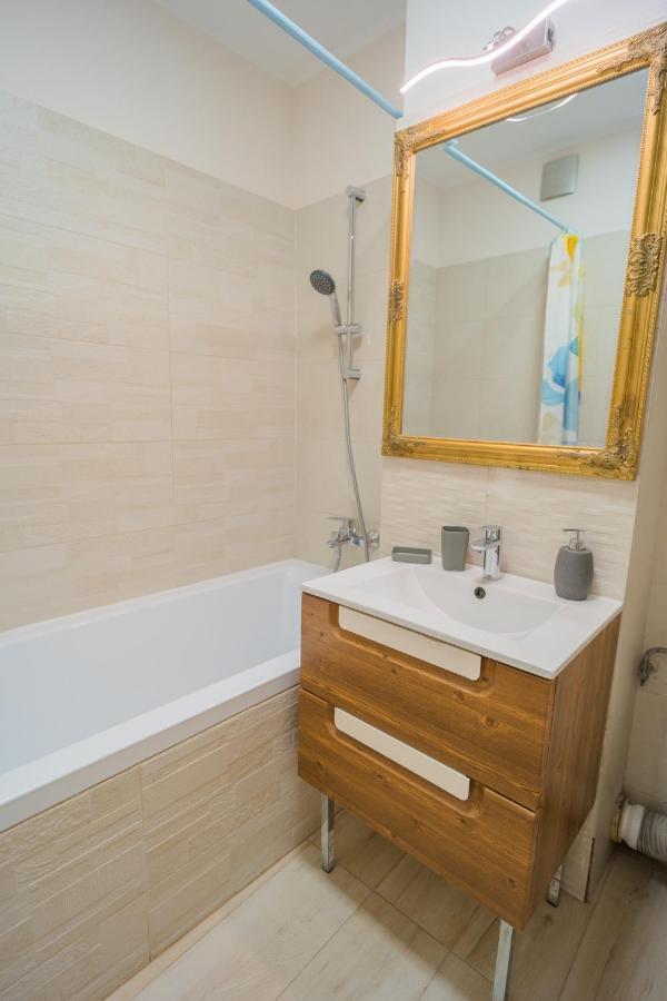 Appartamento Cozy & Spacious 2br With Netflix